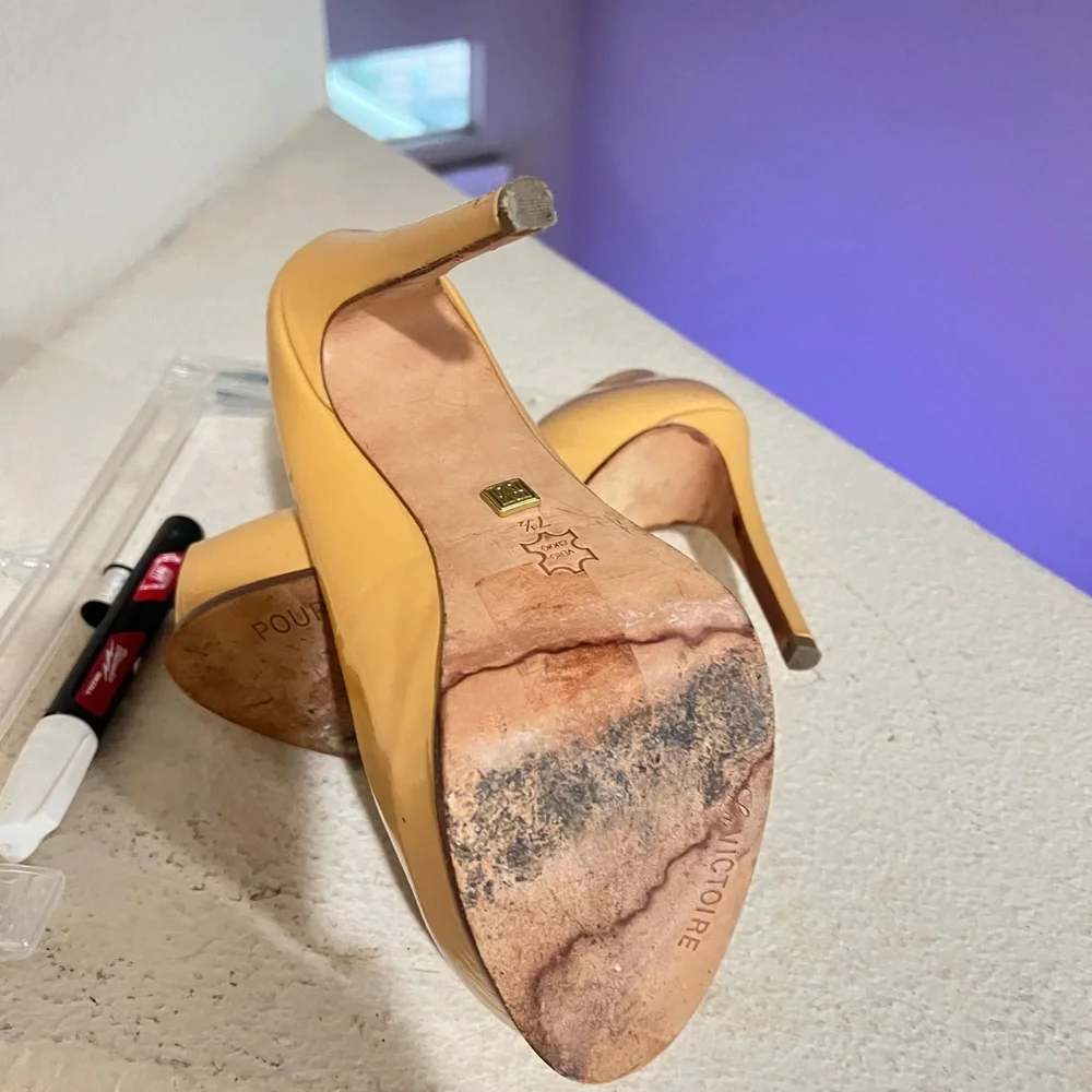 POUR LA VICTOIRE GENUINE PATENT‎ LEATHER Nude Irina Platform Pump Shoes 7.5